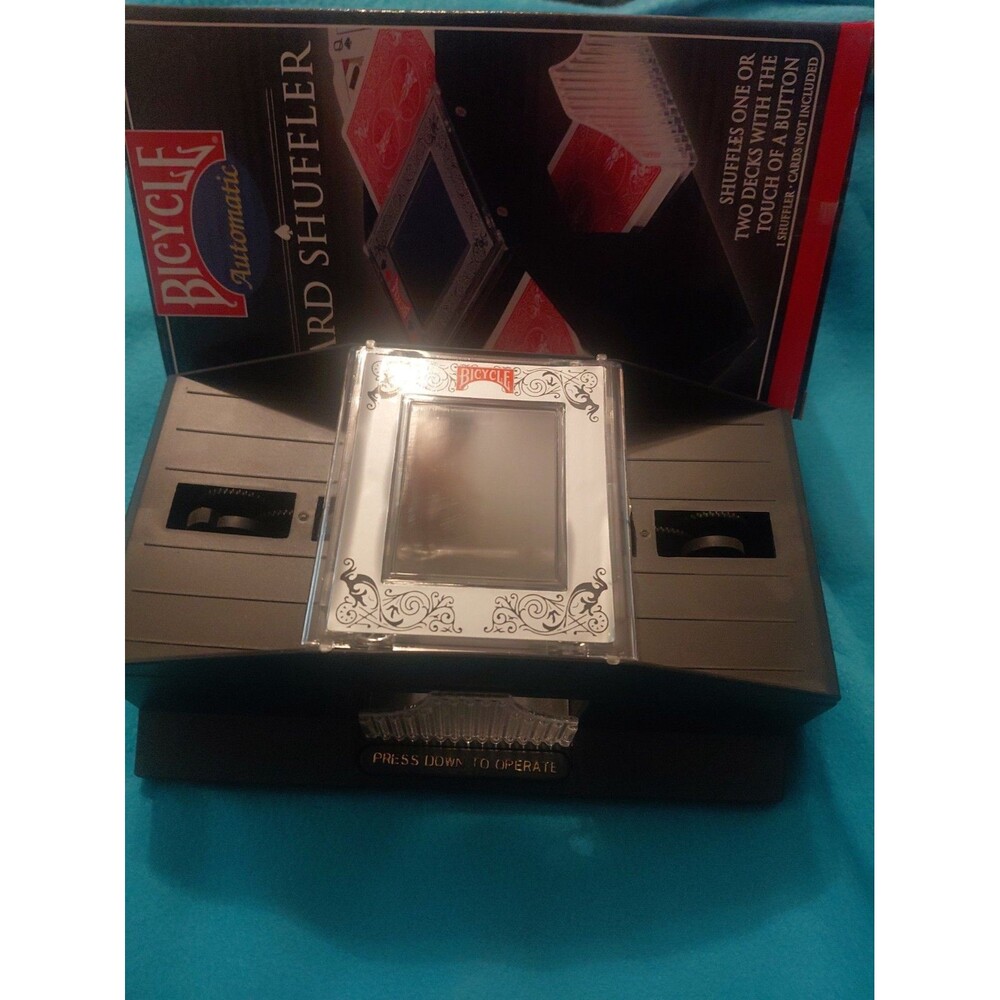 New BICYCLE Automatic CARD SHUFFLER Battery Operated Shuffles 1 or 2 Decks